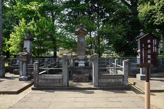 豪徳寺にある井伊家の墓所写真
